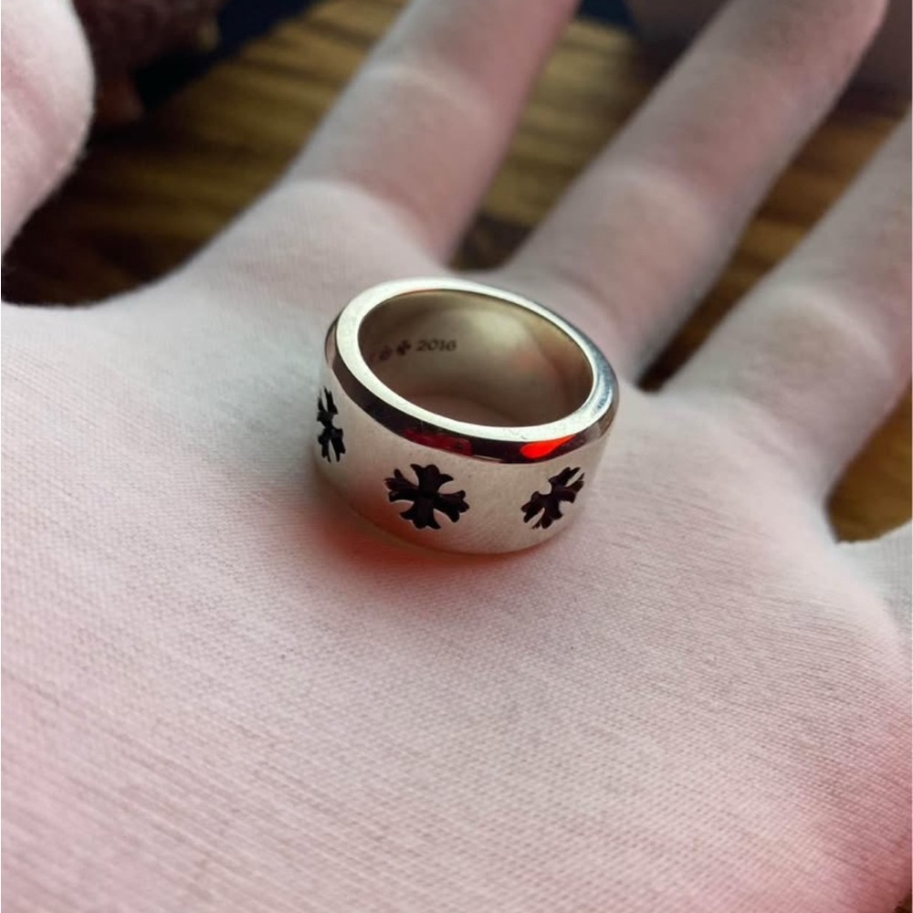 Chrome Hearts Cross Ring - Picture 2 of 6